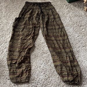 Printed Elastic-Waist Harem Pants in Olive